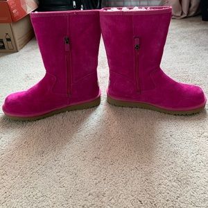 Hot pink uggs